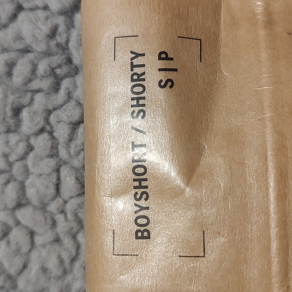 Victoria's Secret Pink Period Underwear Small Boyshort - Picture 3 of 4